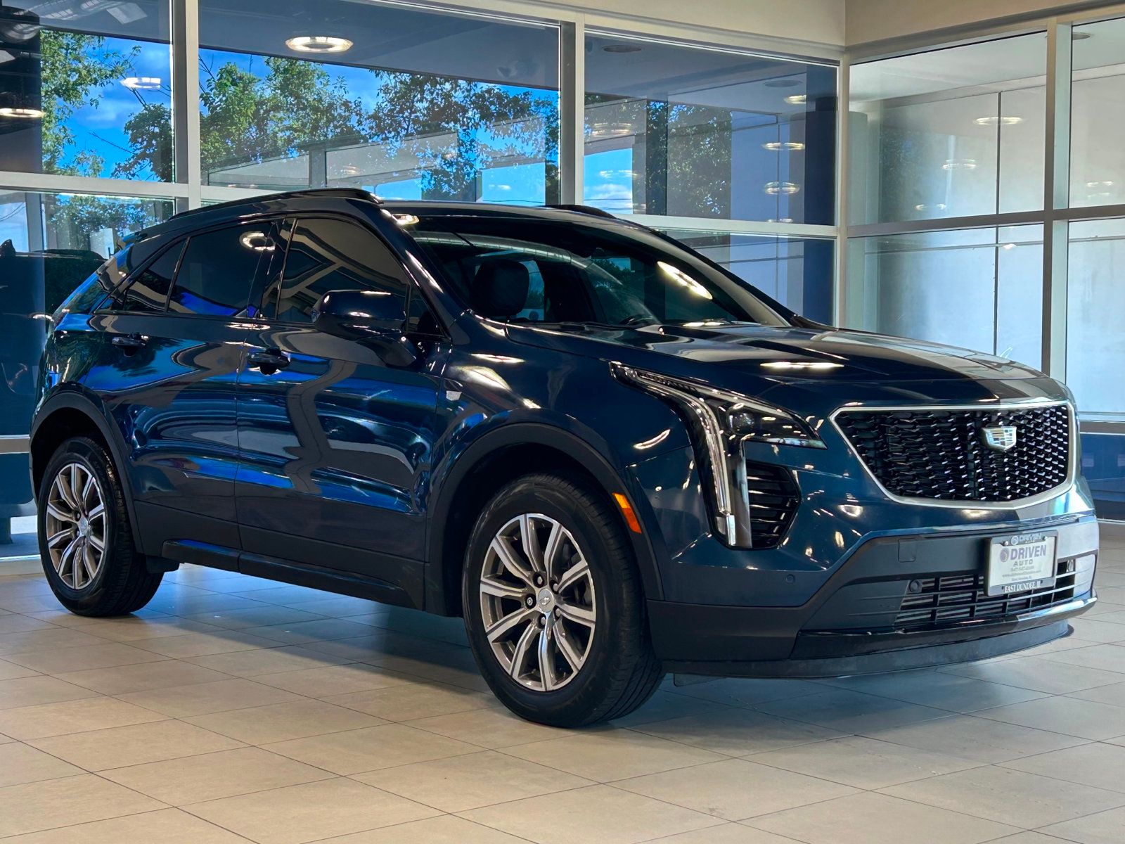 2019 Cadillac XT4 Sport photo 4