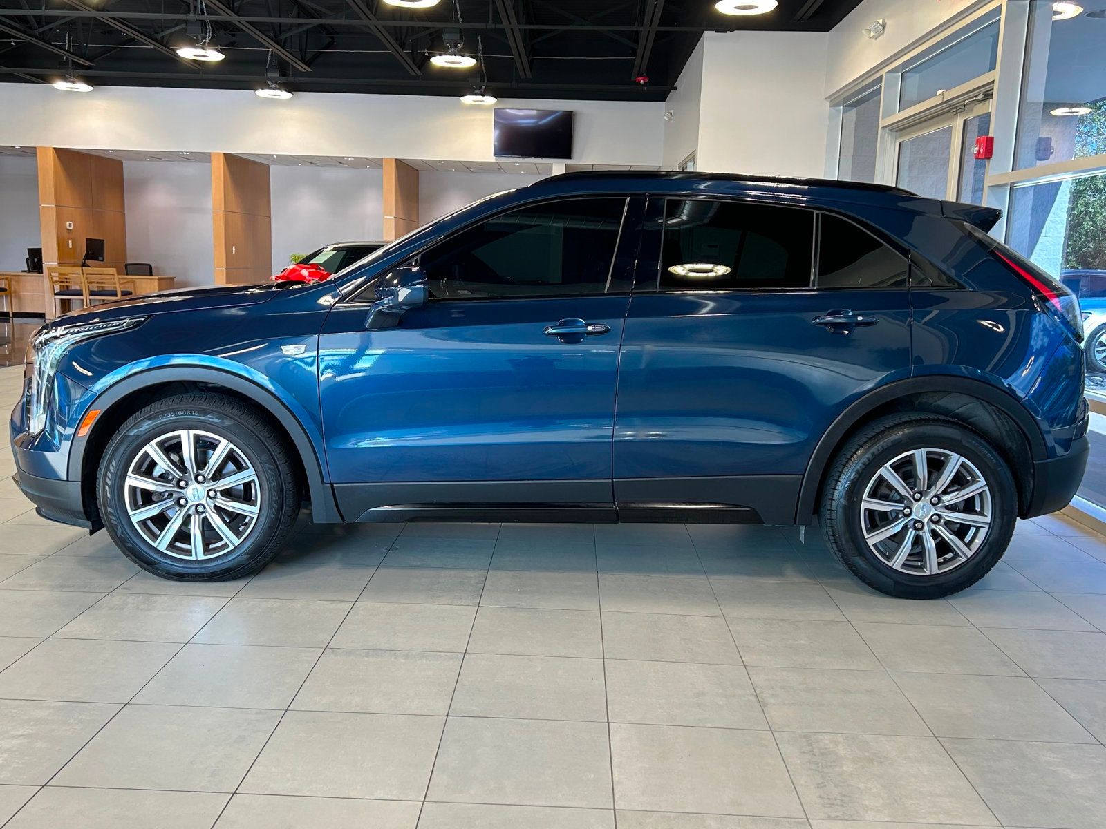 2019 Cadillac XT4 Sport photo 5