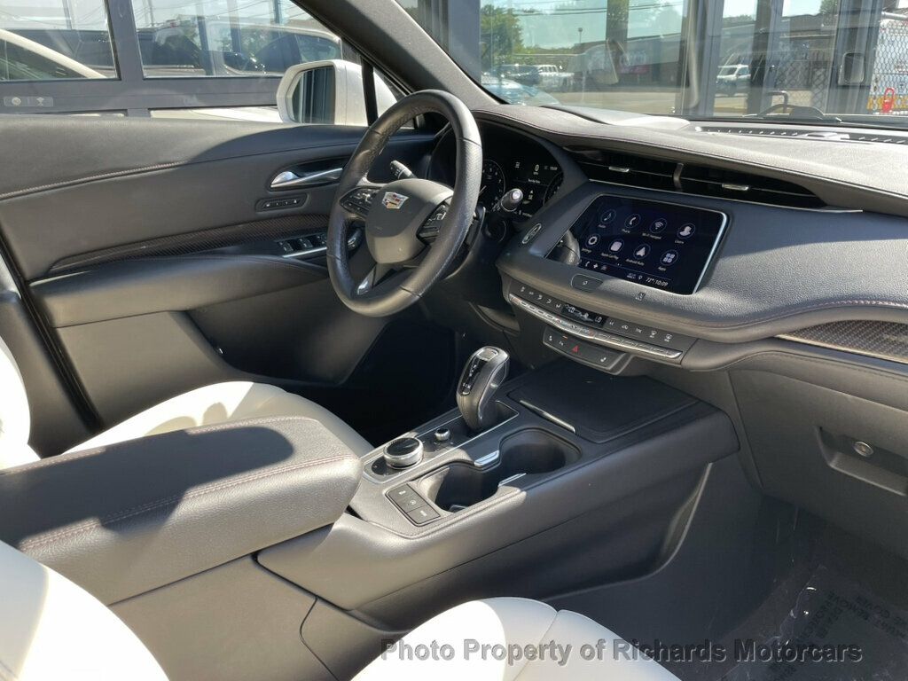 2019 Cadillac XT4 AWD 4dr Sport - 23069370 - 19