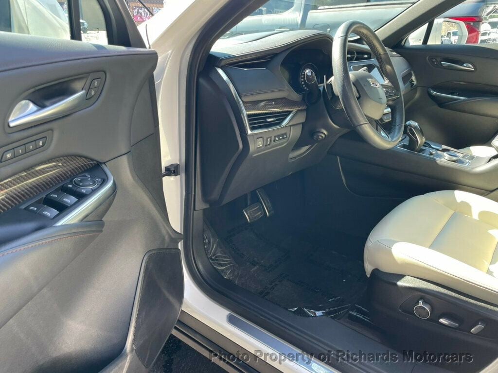 2019 Cadillac XT4 AWD 4dr Sport - 23069370 - 8
