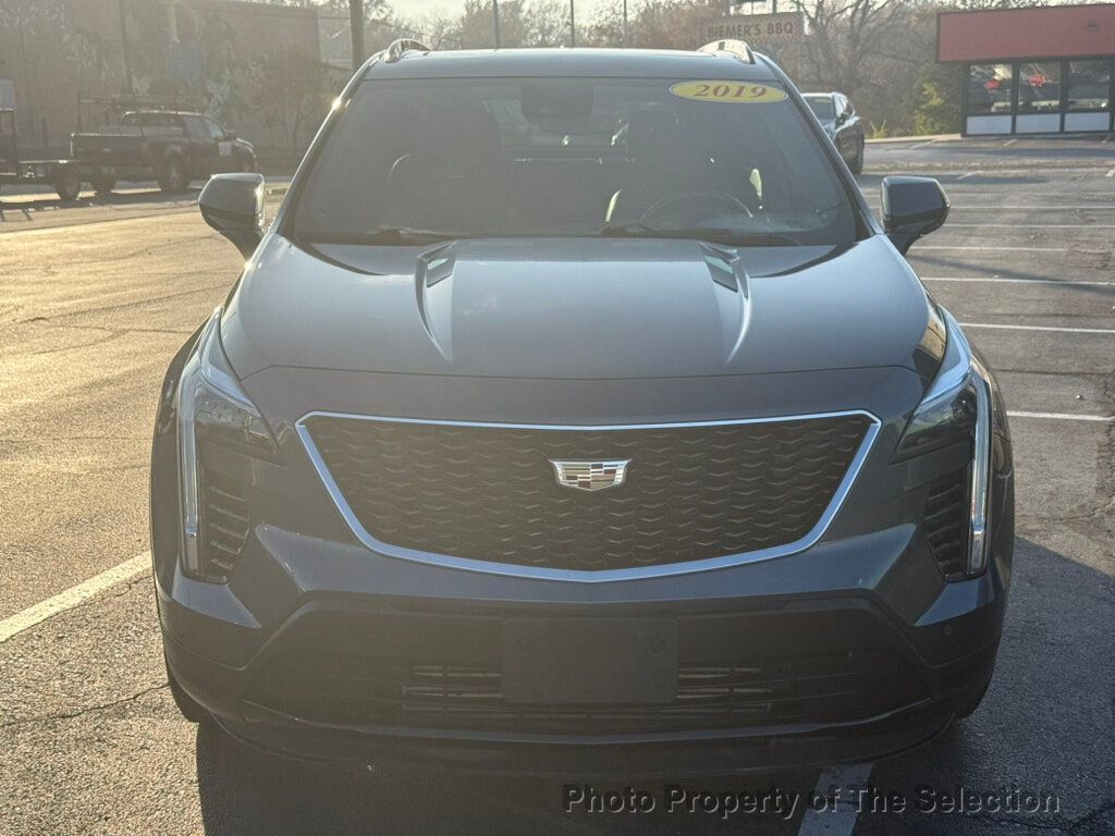 2019 Cadillac XT4 Sport photo 3