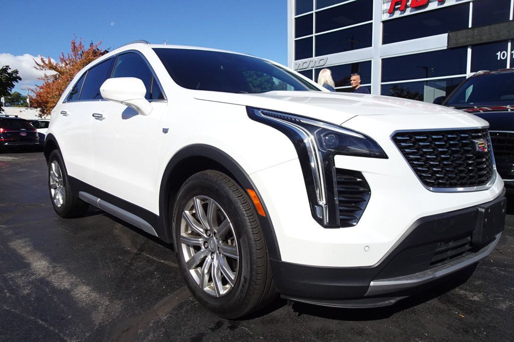 2019 Cadillac XT4 Premium Luxury photo 2