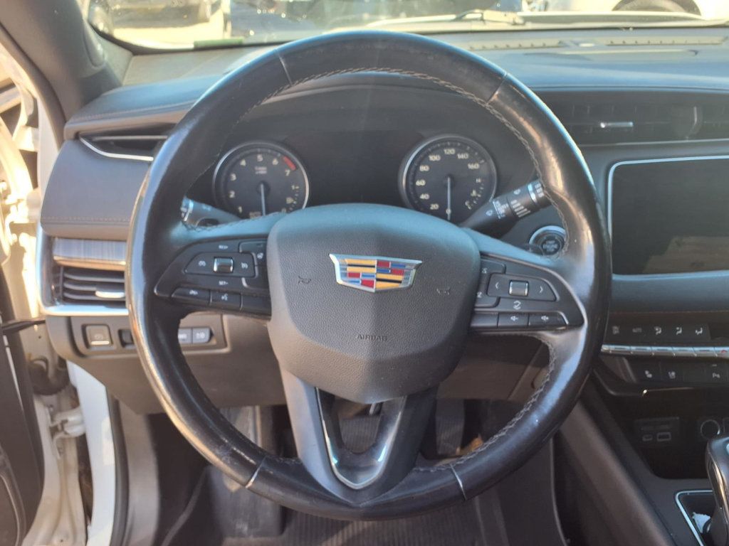 Cadillac XT4 photo 8