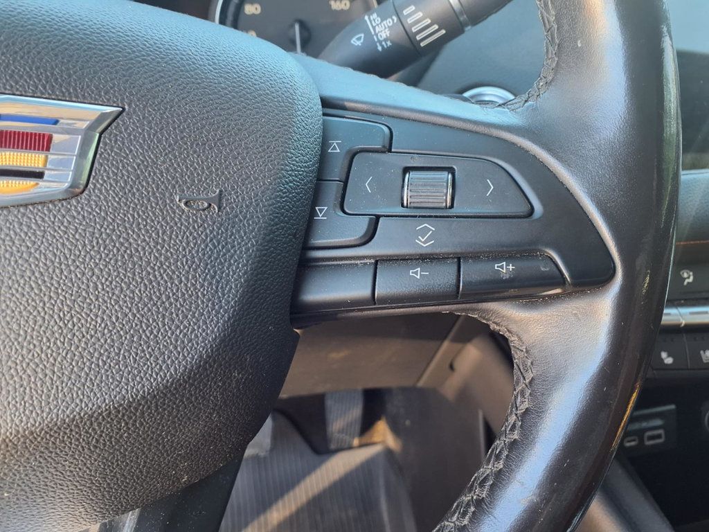 Cadillac XT4 photo 9