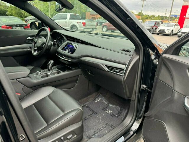 2019 Cadillac XT4 Local Trade/Luxury Pkg/Blind Spot/LaneKeepAssist/ColdWeather Pkg - 22591847 - 18