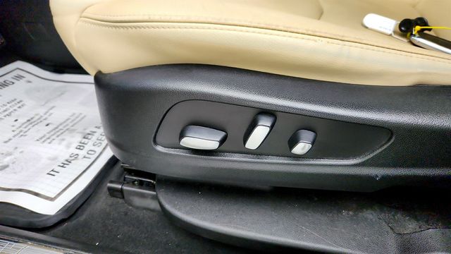 2019 Cadillac XT5 4dr Luxury w/ CUE Embedded Navigation & Leather Seats - 23002237 - 10