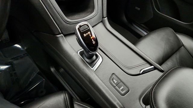 2019 Cadillac XT5 4dr Premium Luxury - 22946527 - 16