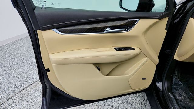 2019 Cadillac XT5 AWD 4dr - 22979612 - 8