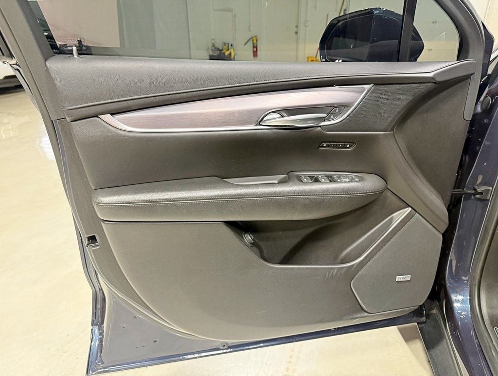 2019 Cadillac XT5 AWD 4dr Luxury - 22956843 - 32