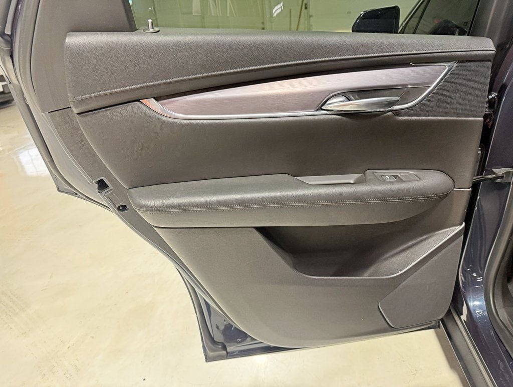 2019 Cadillac XT5 AWD 4dr Luxury - 22956843 - 38