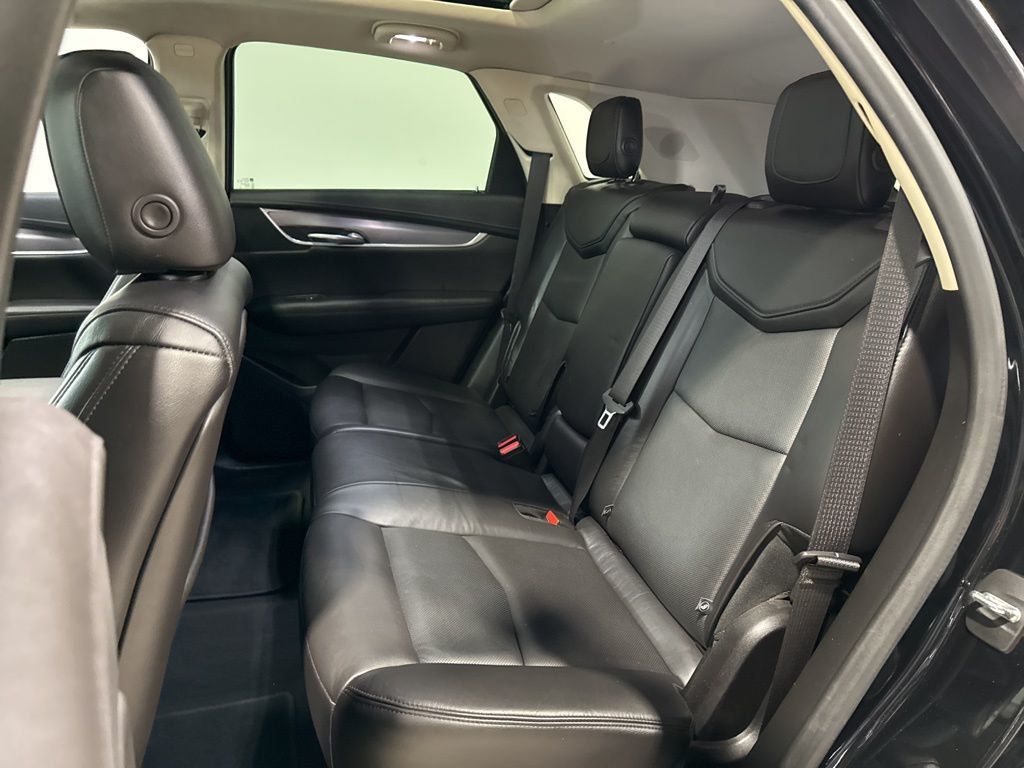 2019 Cadillac XT5 AWD 4dr Luxury - 23015840 - 33