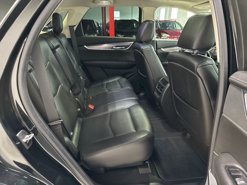 2019 Cadillac XT5 AWD 4dr Luxury - 23015840 - 39