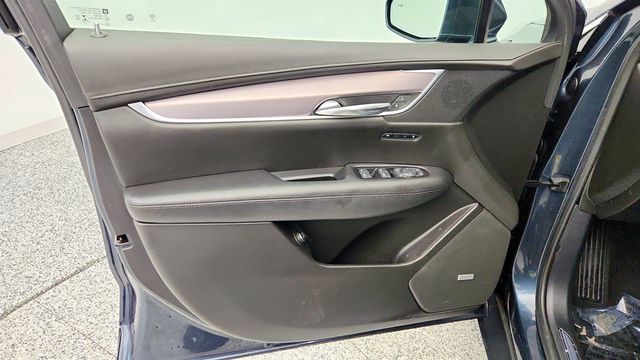 2019 Cadillac XT5 AWD 4dr Luxury with CUE Navigation & LED Headlamps - 22965593 - 10