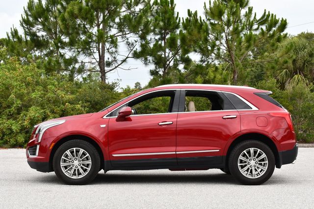 2019 Cadillac XT5 FWD 4 Door Luxury W/Blind Zone Alert and Rear Vision Camera - 23033423 - 25