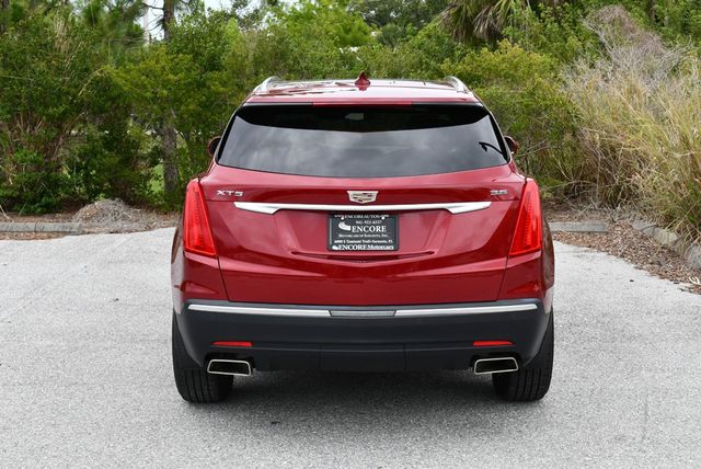 2019 Cadillac XT5 FWD 4 Door Luxury W/Blind Zone Alert and Rear Vision Camera - 23033423 - 27