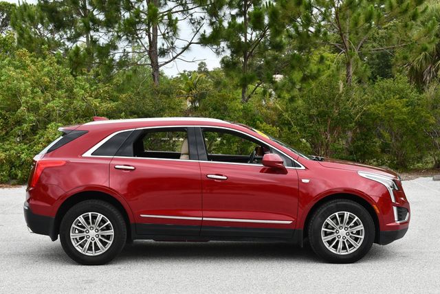 2019 Cadillac XT5 FWD 4 Door Luxury W/Blind Zone Alert and Rear Vision Camera - 23033423 - 28