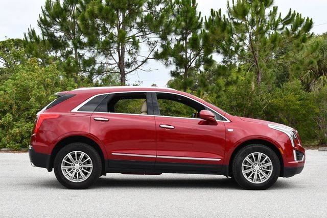 2019 Cadillac XT5 FWD 4 Door Luxury W/Blind Zone Alert and Rear Vision Camera - 23033423 - 30
