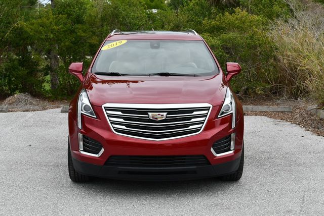 2019 Cadillac XT5 FWD 4 Door Luxury W/Blind Zone Alert and Rear Vision Camera - 23033423 - 33