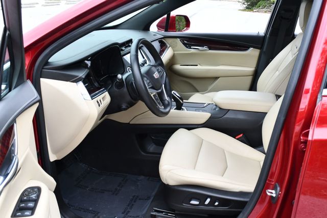 2019 Cadillac XT5 FWD 4 Door Luxury W/Blind Zone Alert and Rear Vision Camera - 23033423 - 37