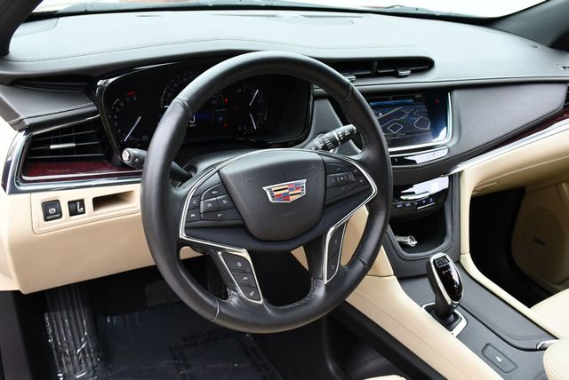 2019 Cadillac XT5 FWD 4 Door Luxury W/Blind Zone Alert and Rear Vision Camera - 23033423 - 45