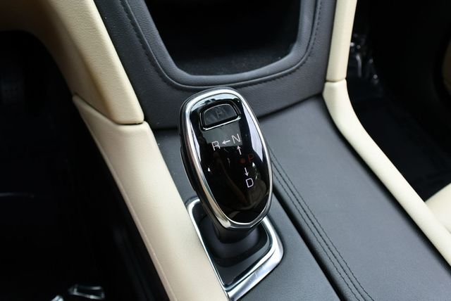 2019 Cadillac XT5 FWD 4 Door Luxury W/Blind Zone Alert and Rear Vision Camera - 23033423 - 53