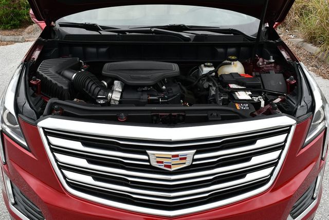 2019 Cadillac XT5 FWD 4 Door Luxury W/Blind Zone Alert and Rear Vision Camera - 23033423 - 59