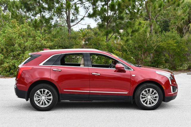 2019 Cadillac XT5 FWD 4 Door Luxury W/Blind Zone Alert and Rear Vision Camera - 23033423 - 6