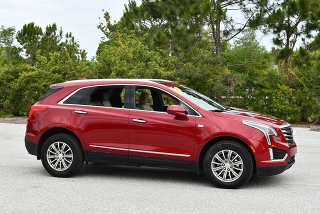 2019 Cadillac XT5 FWD 4 Door Luxury W/Blind Zone Alert and Rear Vision Camera - 23033423 - 7