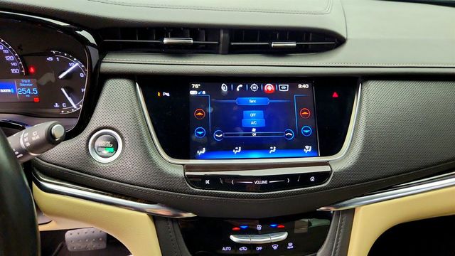2019 Cadillac XT5 FWD 4dr - 23056041 - 17
