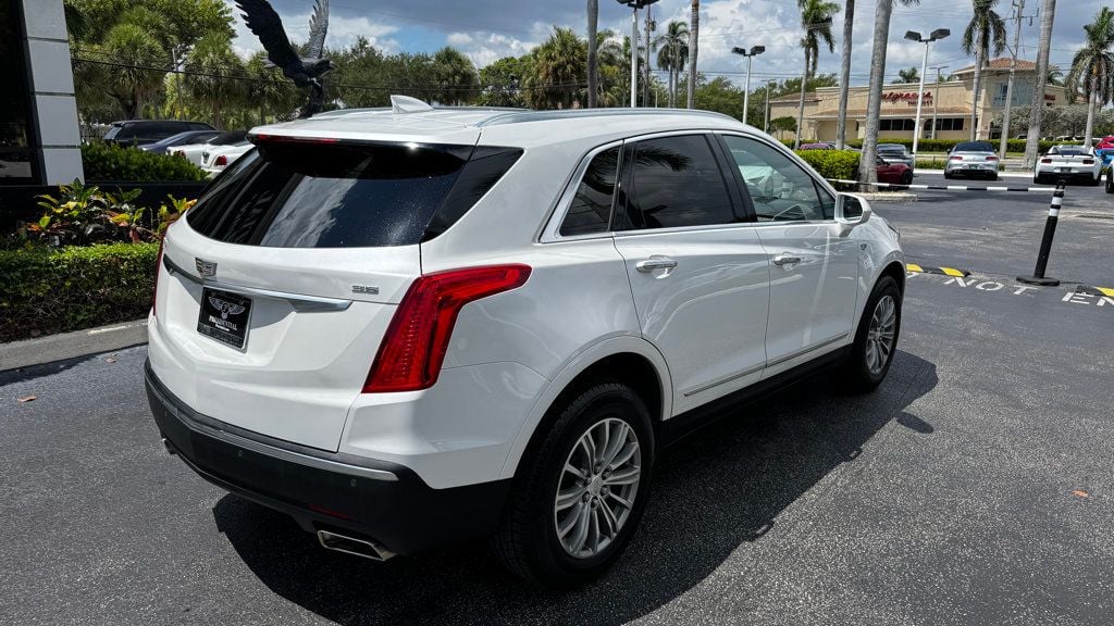 2019 Cadillac XT5 Luxury photo 3
