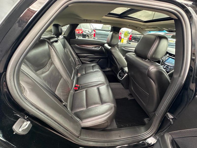 2019 Cadillac XTS 4dr Sedan Luxury AWD - 22891530 - 21