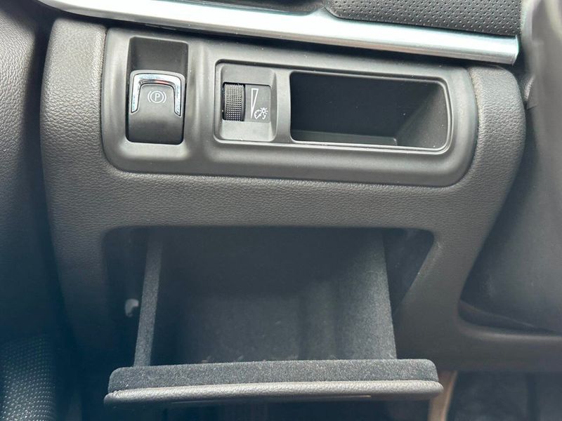 2019 Cadillac XTS 4dr Sedan Luxury AWD - 22891530 - 36