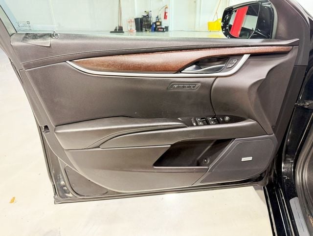 2019 Cadillac XTS 4dr Sedan Luxury FWD - 22927624 - 22
