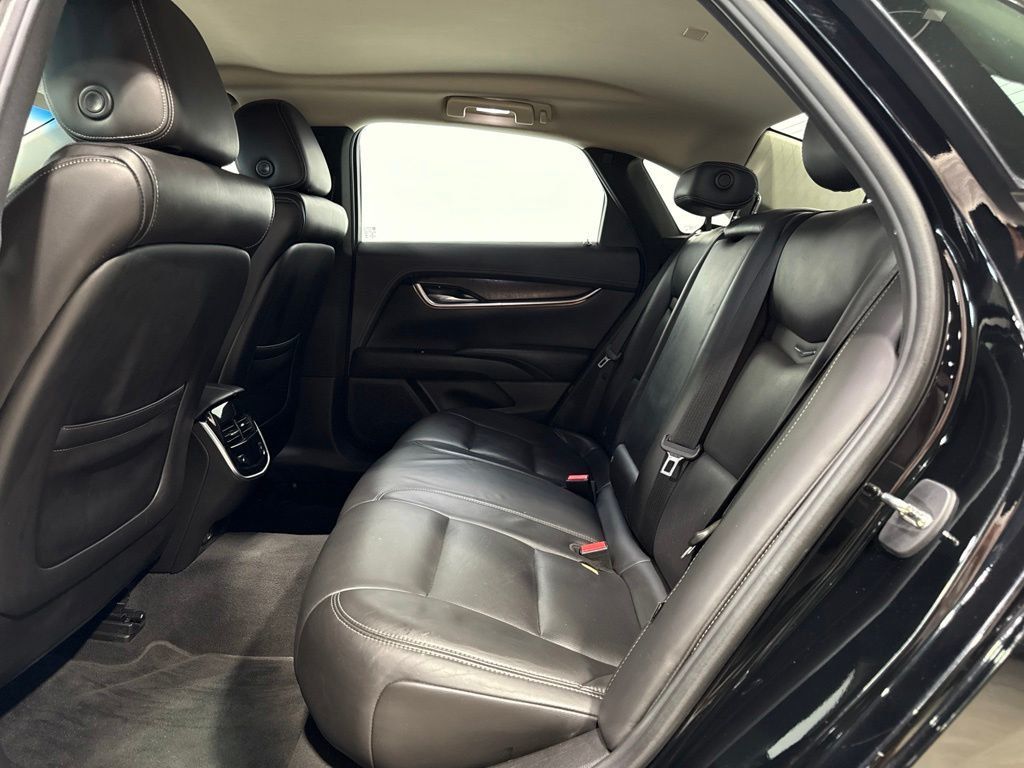 2019 Cadillac XTS 4dr Sedan Luxury FWD - 23066845 - 23