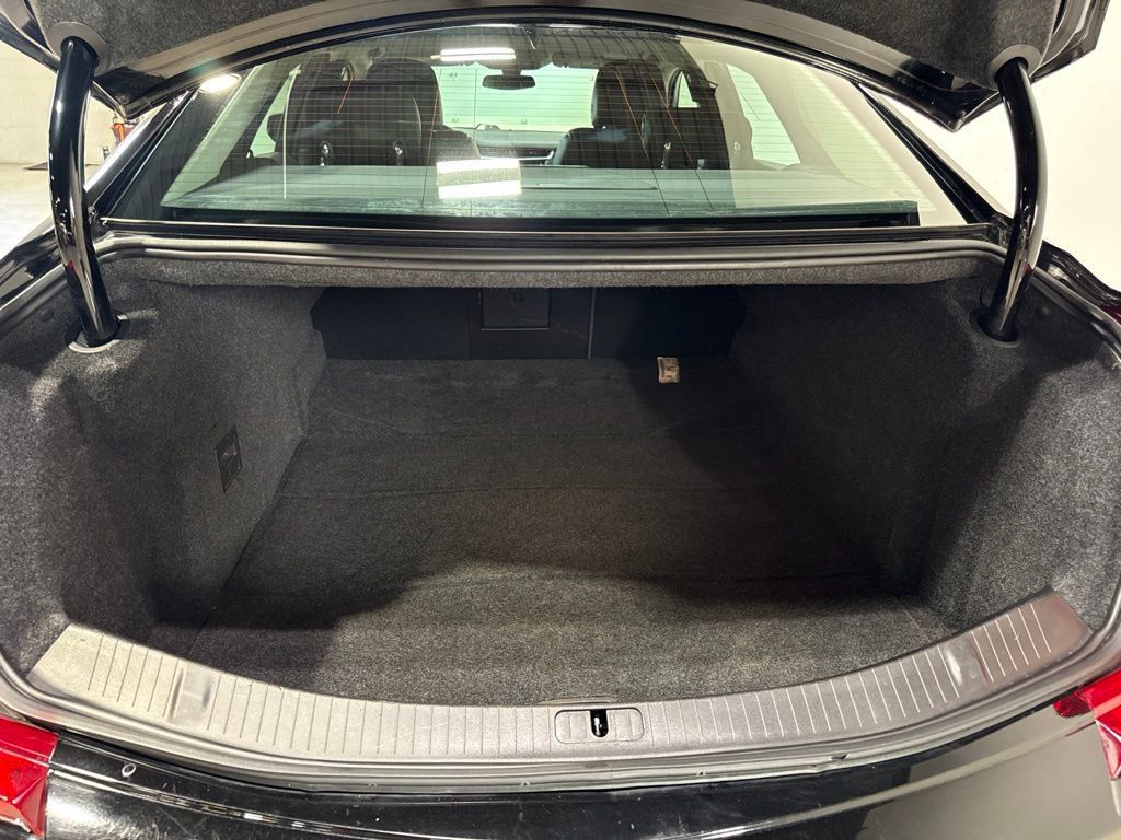 2019 Cadillac XTS 4dr Sedan Luxury FWD - 23066845 - 25