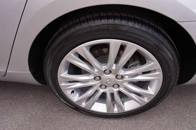 2019 Cadillac XTS LUXURY, LOW MILES, PREMIUM WHEELS, PANO MOON ROOF, LEATHER SEATS - 23067288 - 11