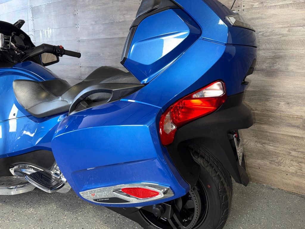2019 Can-Am Spyder RT Limited SE6 SUPER CLEAN! - 22964930 - 12