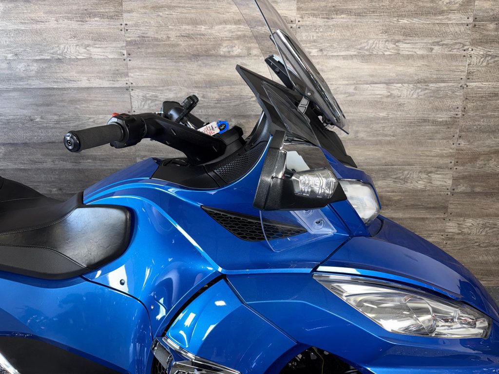 2019 Can-Am Spyder RT Limited SE6 SUPER CLEAN! - 22964930 - 5