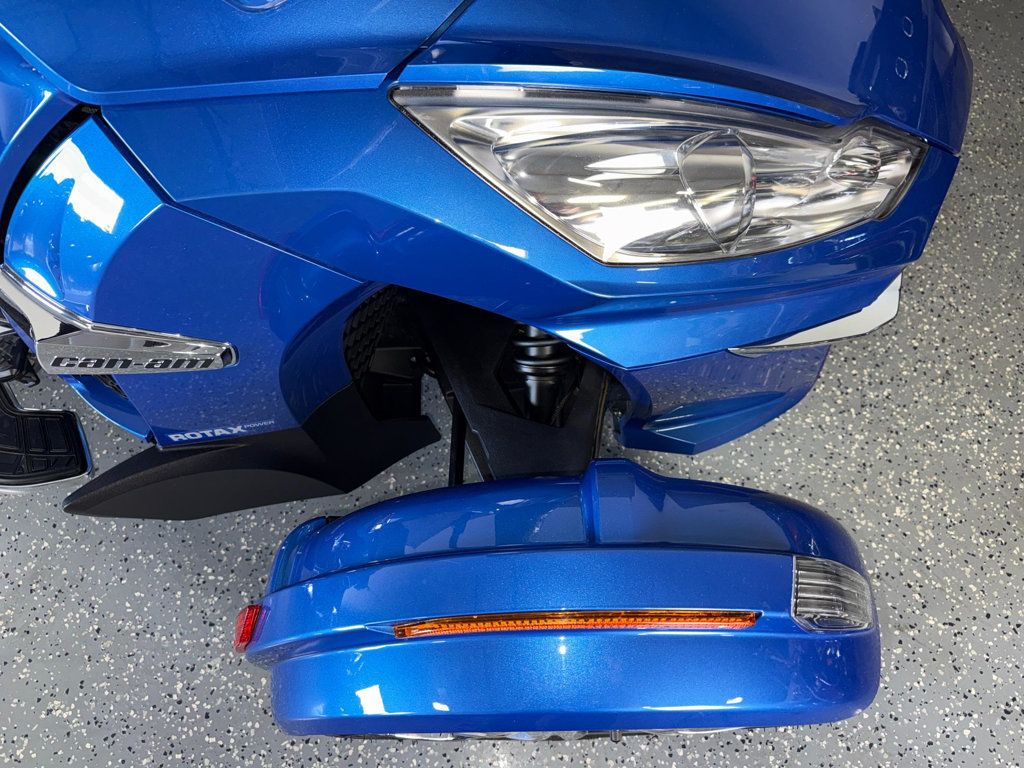 2019 Can-Am Spyder RT Limited SE6 SUPER CLEAN! - 22964930 - 7