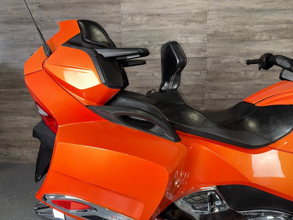2019 Can-Am Spyder RT Limited SE6 SUPER CLEAN! - 23020566 - 4
