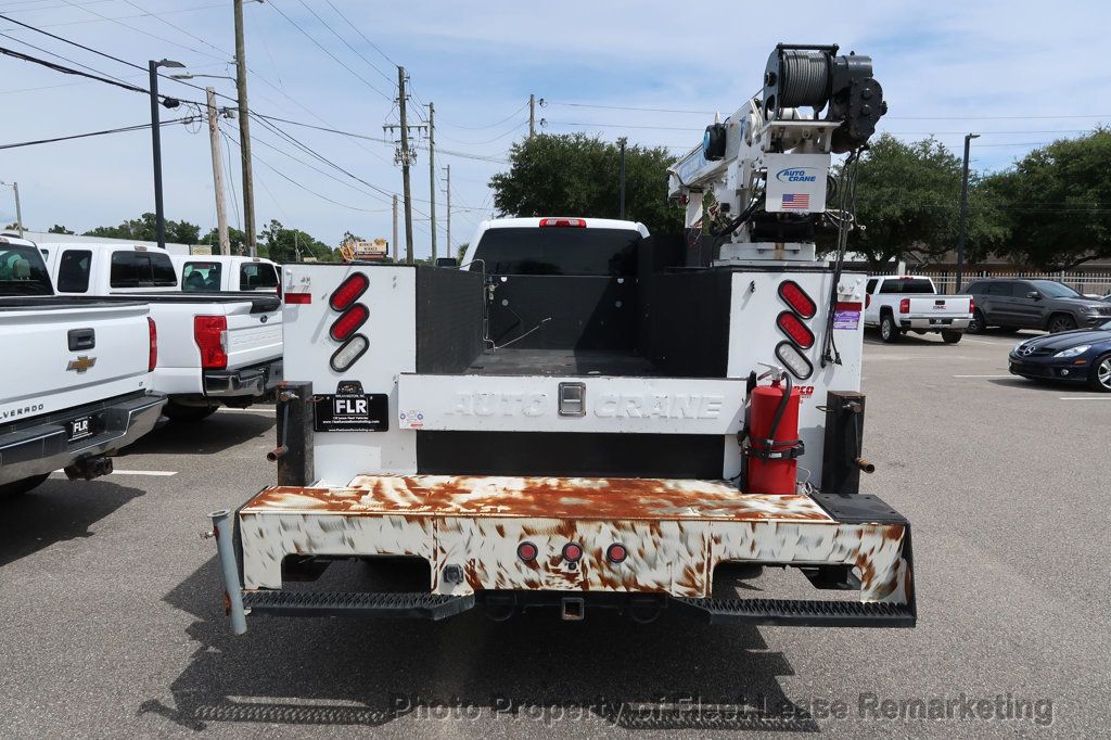 2019 Chevrolet 5500HD Diesel Silverado 5500HD 4WD Crew Cab Utility Auto Crane - 22592558 - 3