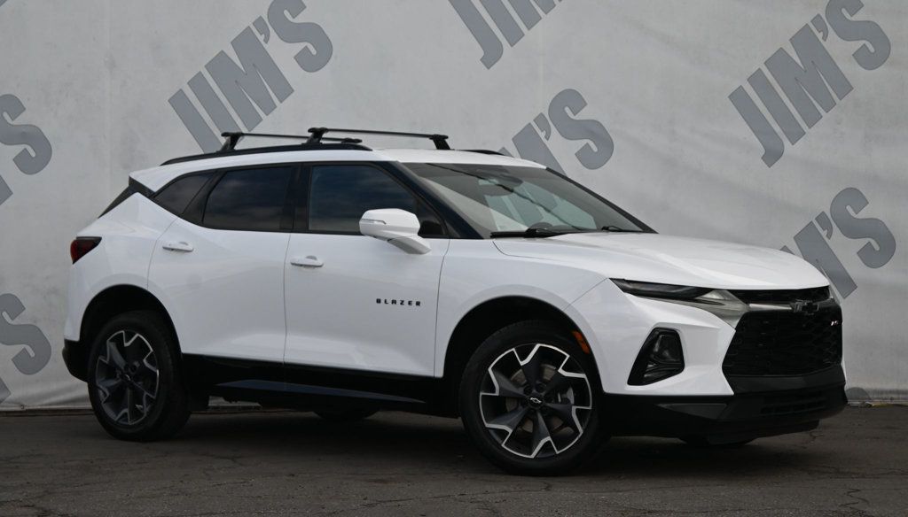 2019 Chevrolet Blazer RS photo 2