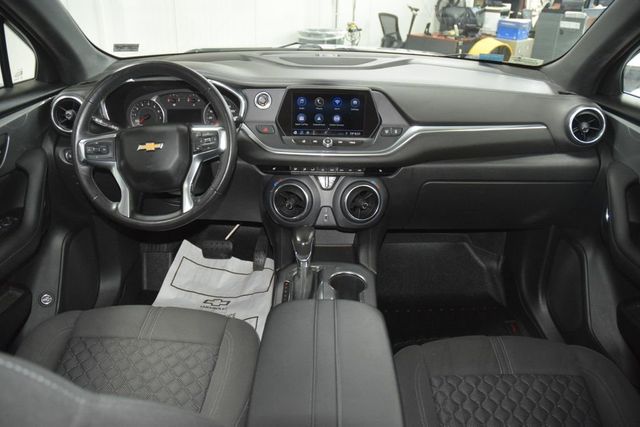 2019 Chevrolet Blazer Base - 23040767 - 28