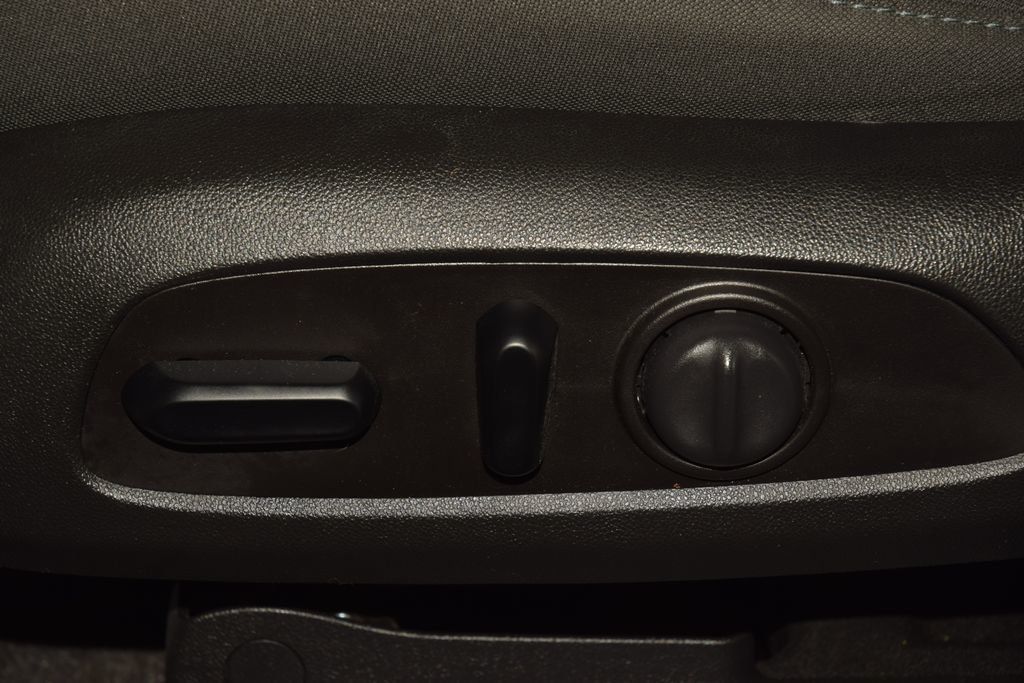 2019 Chevrolet Blazer Base - 23040767 - 40