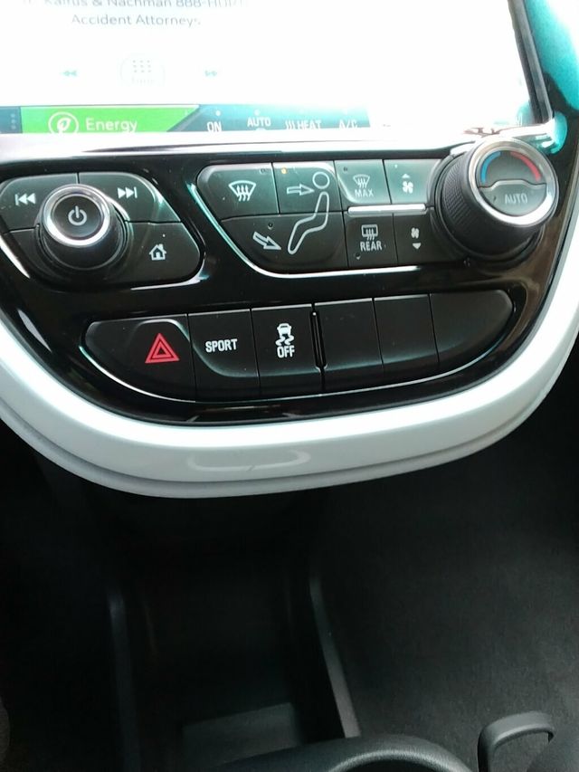 2019 Chevrolet Bolt EV 5dr Wagon Premier - 23004033 - 19