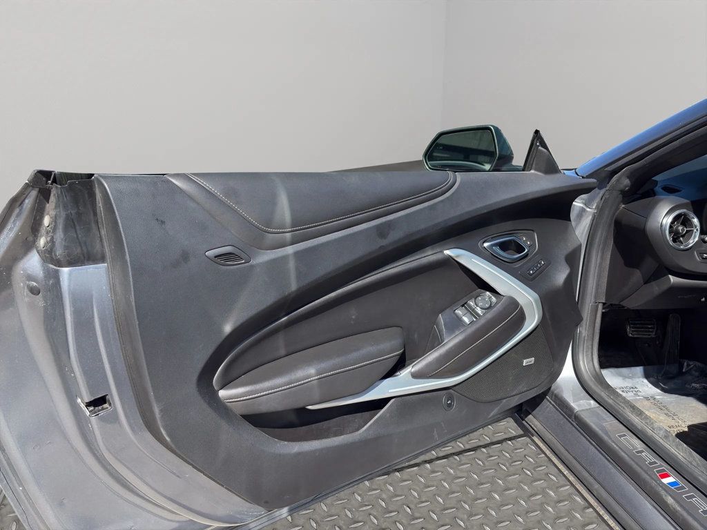 2019 Chevrolet Camaro 2dr Convertible SS w/2SS - 22993792 - 10