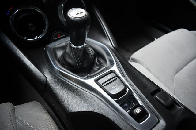 2019 Chevrolet Camaro 2dr Coupe 1LS - 22925202 - 36
