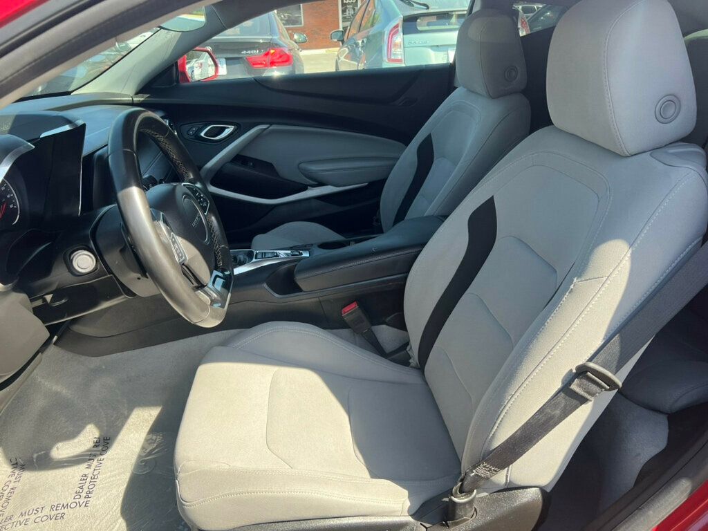 2019 Chevrolet Camaro 2dr Coupe 1LS - 22627340 - 9