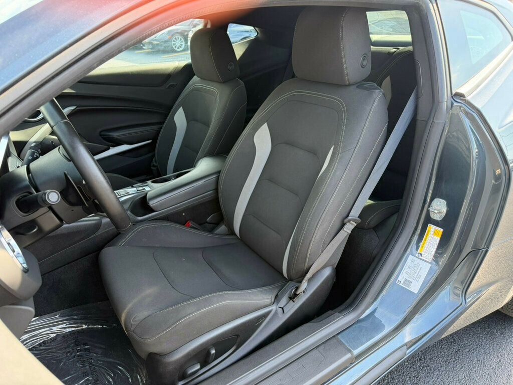 2019 Chevrolet Camaro 2dr Coupe 1LS - 23023102 - 18