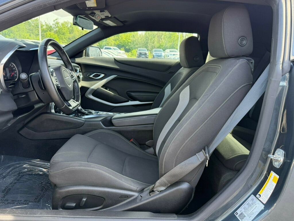 2019 Chevrolet Camaro 2dr Coupe 1LS - 23023102 - 35